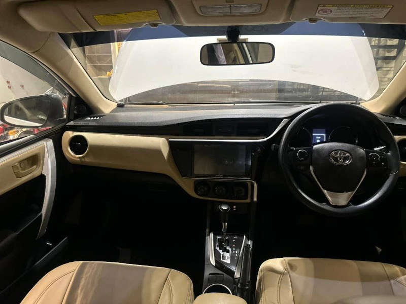 
								Toyota Corolla Altis 2020 full									