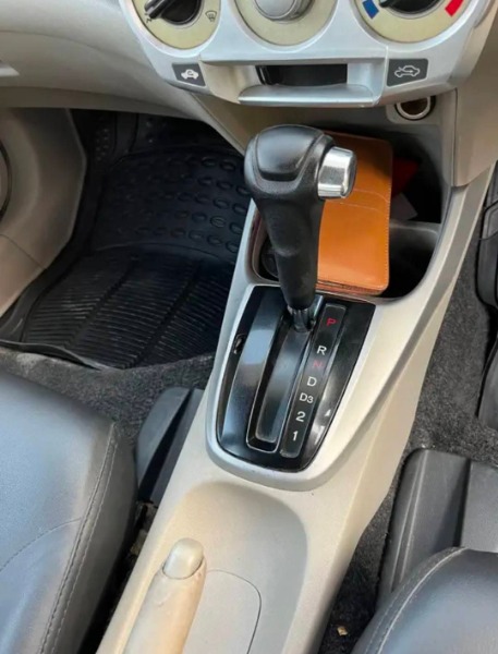 
								Honda City 2015 full									