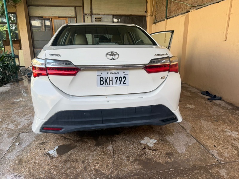 
								Toyota Corolla 2018 full									