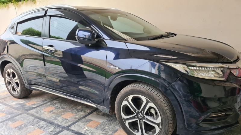
								Honda Vezel 2024 full									