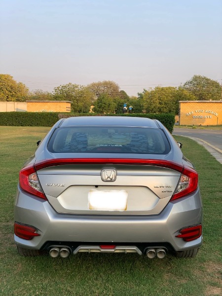 
								Honda Civic 2017 full									