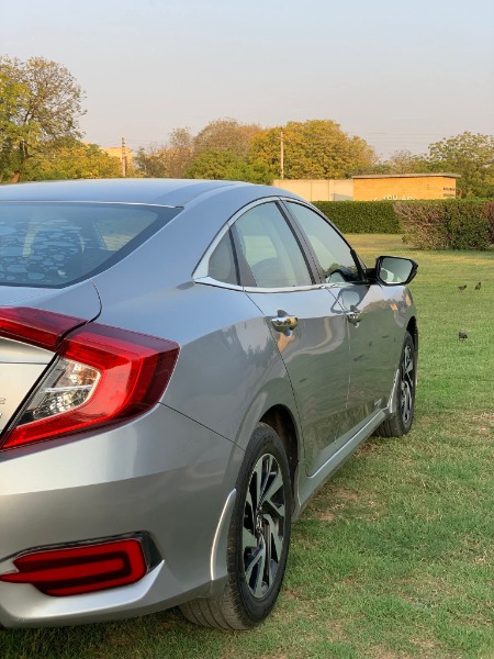 
								Honda Civic 2017 full									