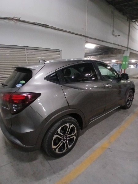 
								Honda Vezel 2020 full									