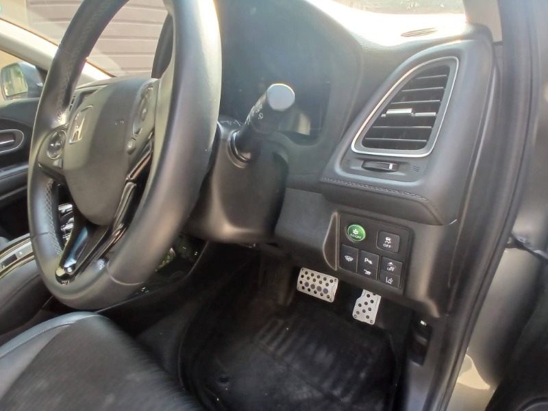 
								Honda Vezel 2020 full									