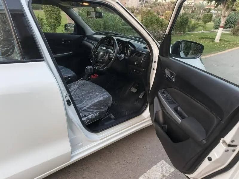 
								Suzuki Swift 2024 full									