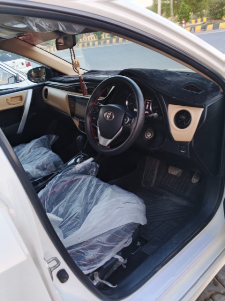 
								Toyota Corolla Altis 2021 full									