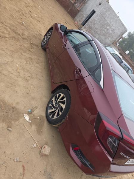 
								Honda Civic 2018 full									