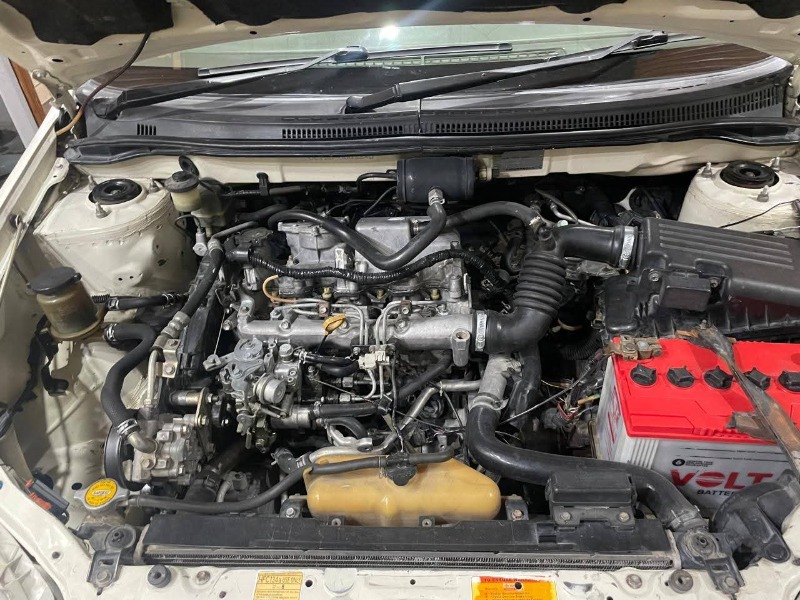 
								Toyota Corolla 2002 full									
