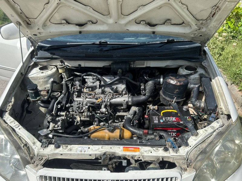 
								Toyota Corolla 2004 full									