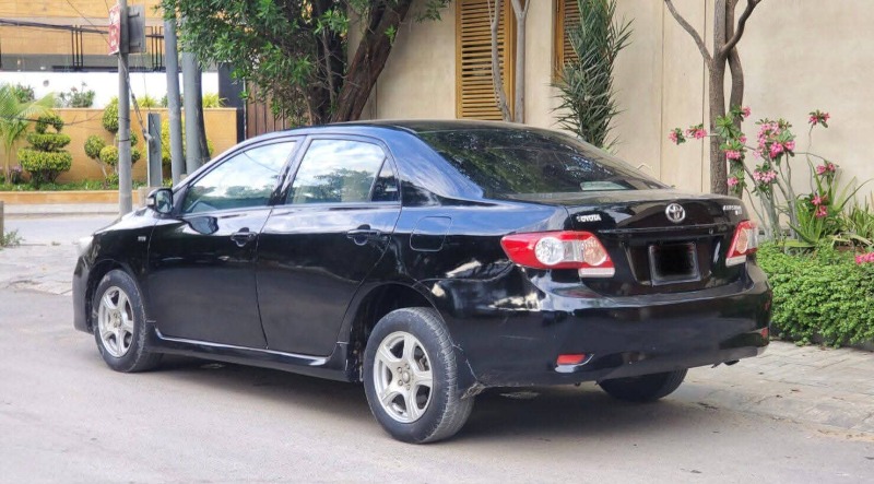 
								Toyota Corolla 2012 full									