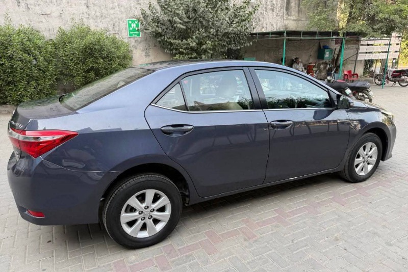 
								Toyota Corolla Altis 2016 full									