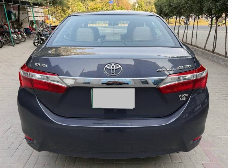 
								Toyota Corolla Altis 2016 full									