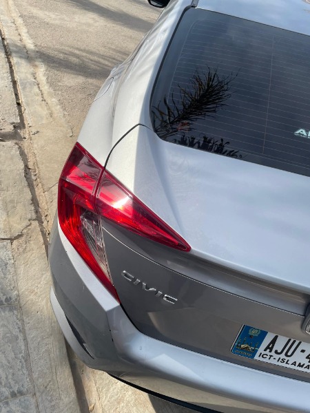 
								Honda Civic 2018 full									