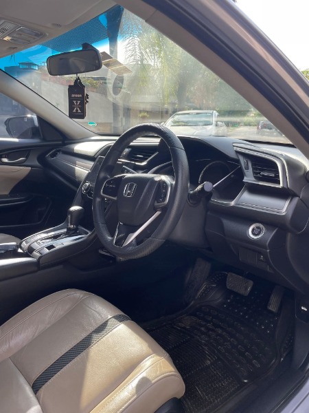
								Honda Civic 2018 full									