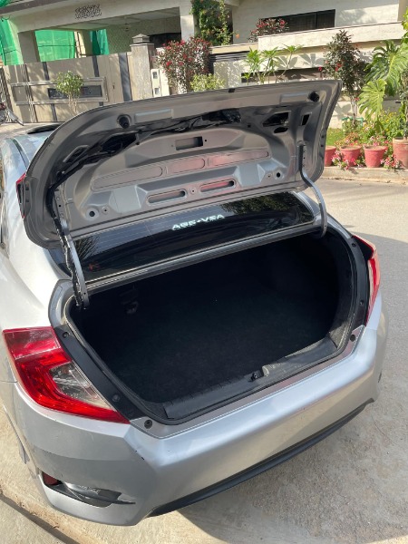 
								Honda Civic 2018 full									