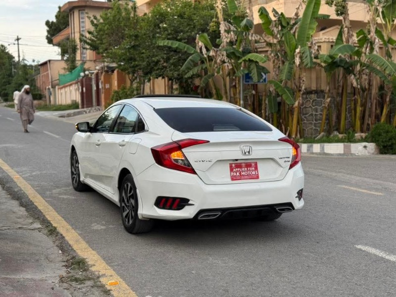 
								Honda Civic 2017 full									