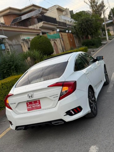
								Honda Civic 2017 full									