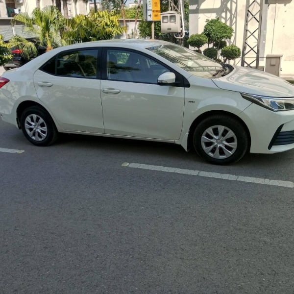 
								Toyota Corolla 2018 full									