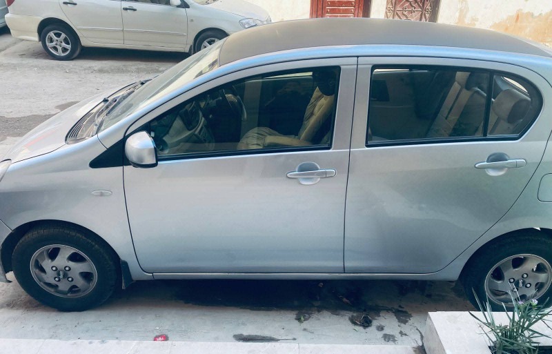 
								Daihatsu Mira 2014 full									