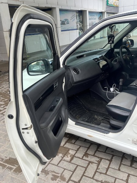 
								Suzuki Swift 2012 full									