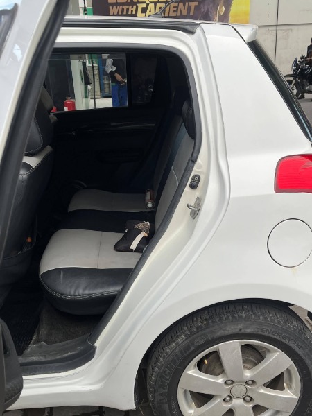 
								Suzuki Swift 2012 full									