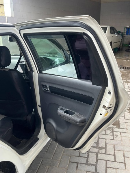 
								Suzuki Swift 2012 full									