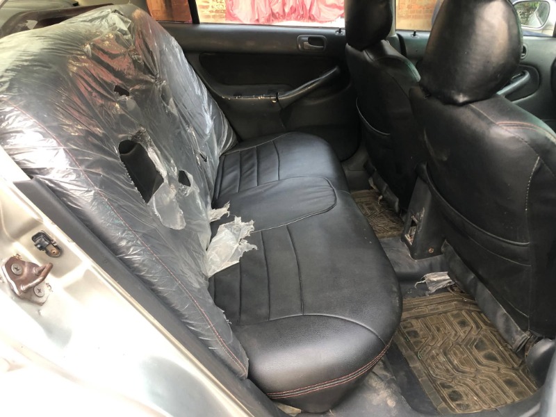 
								Honda Civic 2000 full									