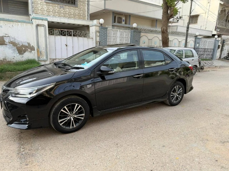 
								Toyota Corolla Altis 2022 full									