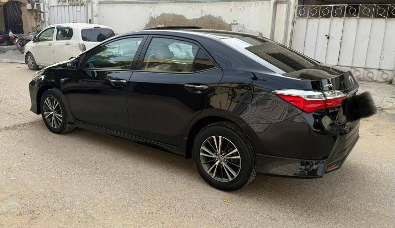 
								Toyota Corolla Altis 2022 full									
