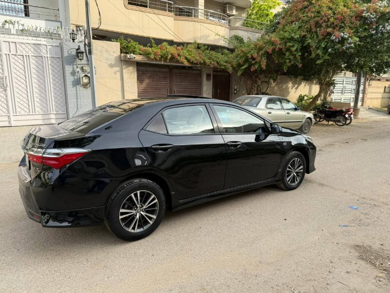 
								Toyota Corolla Altis 2022 full									