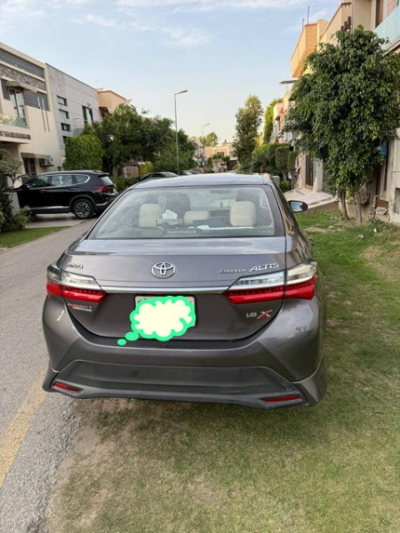 
								Toyota Corolla Altis 2022 full									