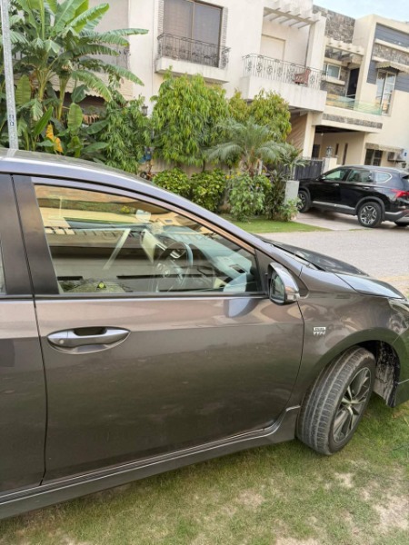 
								Toyota Corolla Altis 2022 full									