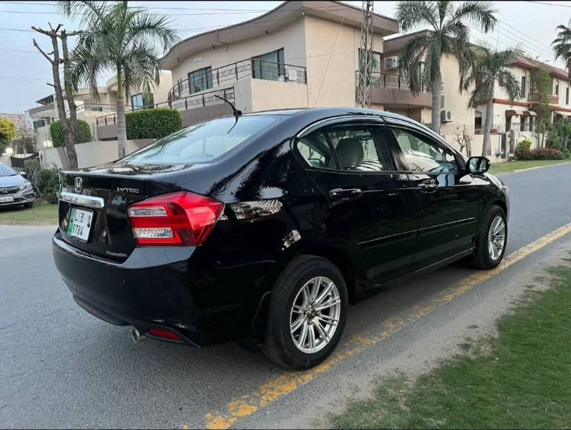 
								Honda City 2018 full									
