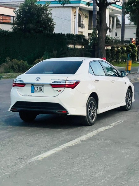 
								Toyota Corolla Altis 2022 full									