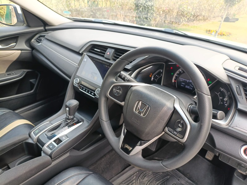
								Honda Civic 2017 full									